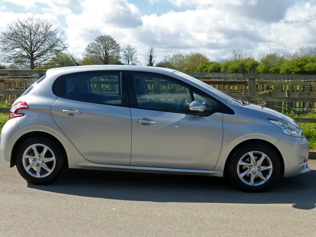 Peugeot 208 Petrol AF64KBK  #5