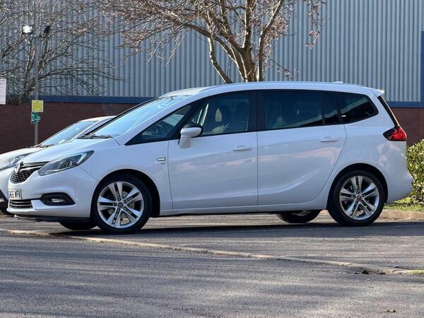 Vauxhall Zafira Tourer 1.4I Turbo Sri Nav Euro 6 GM66WFK White #4