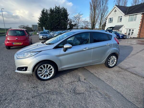 Ford Fiesta 1.0T Ecoboost Titanium X Euro 5 Ss YE63JJK Silver #4