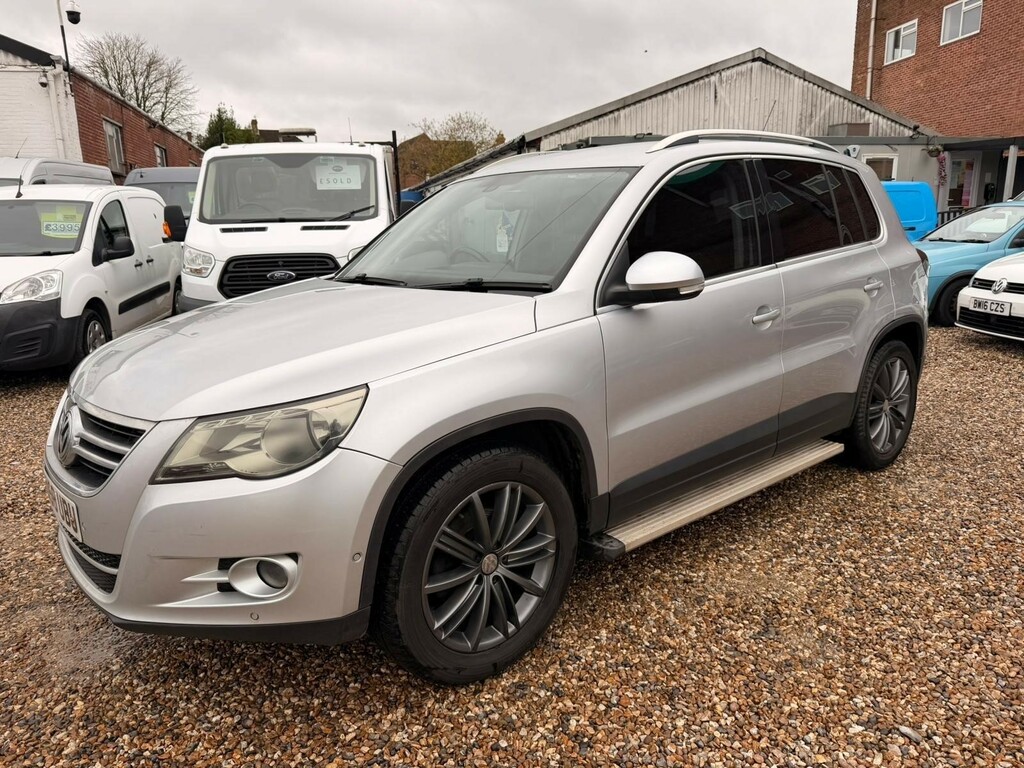 Volkswagen Tiguan 2.0 Tdi Sport 4Wd Euro 4 Silver #3