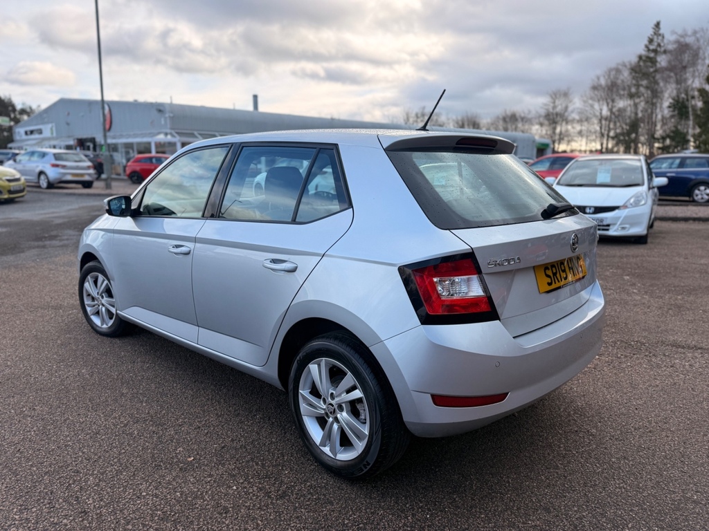Skoda Fabia 1.0 Tsi 110 Se Dsg Silver #6