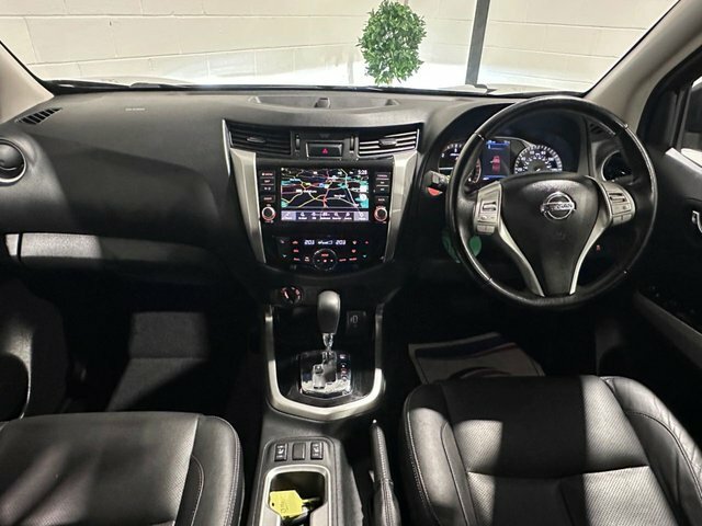 Nissan Navara 2.3 Dci Tekna Pickup Double Cab 4W Black #5