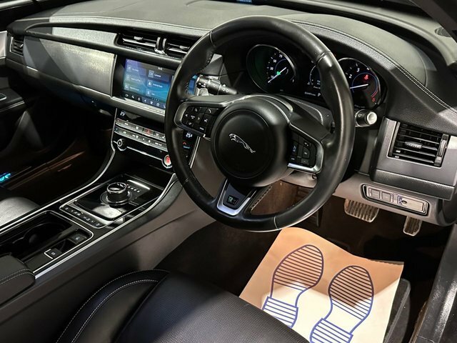 Jaguar XF 2.0I R-sport Gpf Saloon Euro 6 S Black #2
