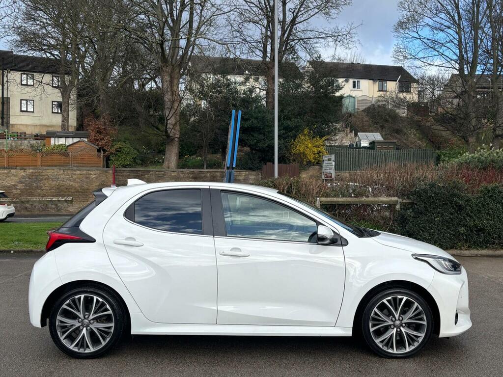 Toyota Yaris Hatchback 1.5 Vvt-h Excel E-cvt Euro 6 Ss YF22YXG White #6