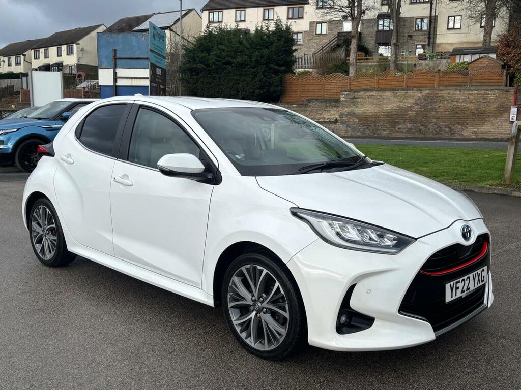 Toyota Yaris Hatchback 1.5 Vvt-h Excel E-cvt Euro 6 Ss YF22YXG White #3