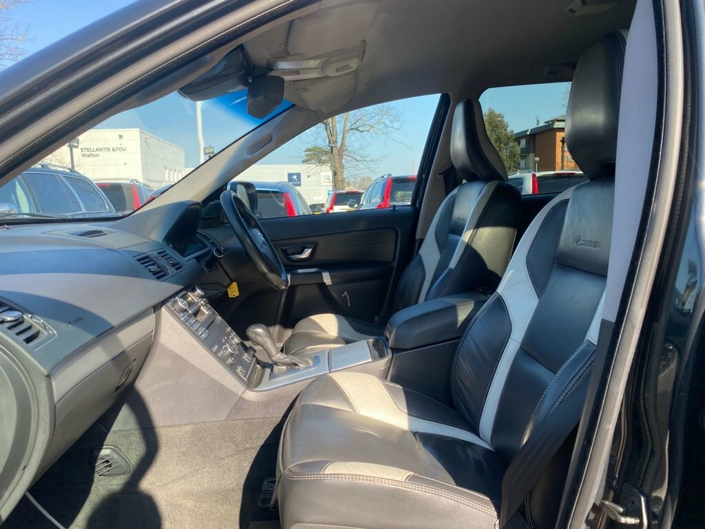 Volvo XC90 2.4L R-design Nav ND14CDX Grey #5
