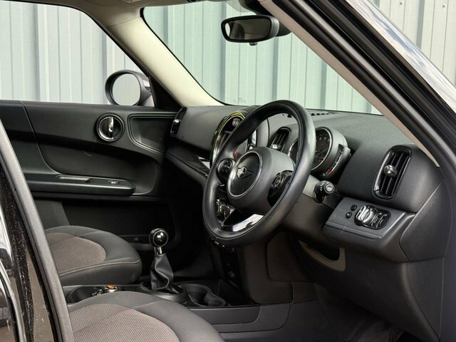 Mini Countryman 1.5 Gpf Suv VX68XNK Black #5