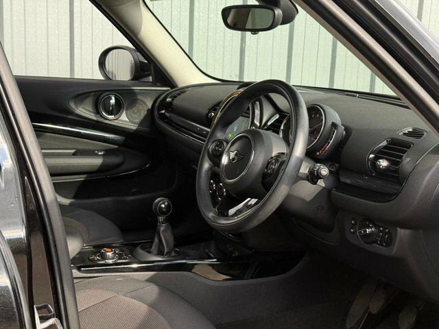 Mini Clubman Classic 1.5 Estate 6Dr MW20JVD Black #5