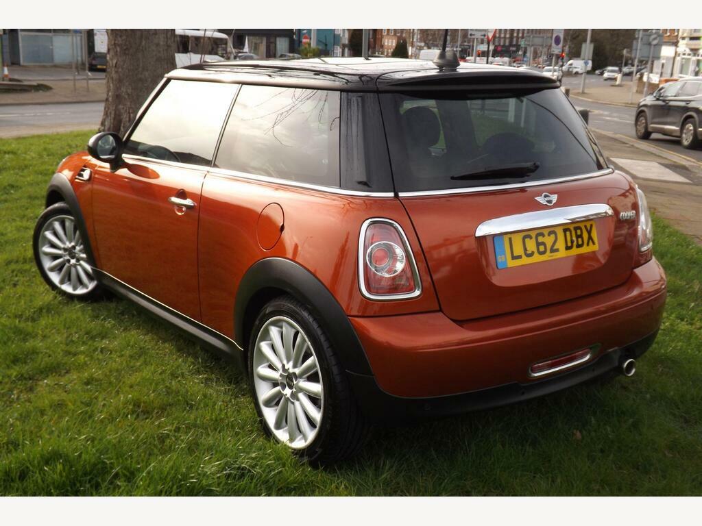 Mini Hatch 1.6 Cooper Euro 5 S S LC62DBX Orange #3