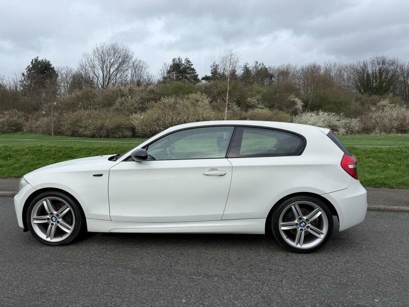 BMW 1 Series 2.0 120D M Sport Euro 4 LD58GXZ White #5