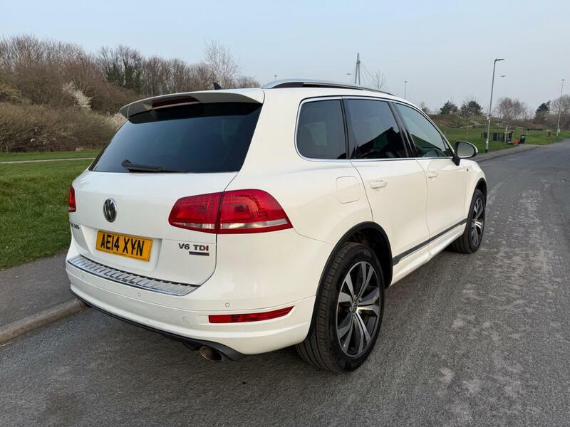Volkswagen Touareg 3.0 Tdi V6 Bluemotion Tech R-line Tiptronic 4Wd Eu AE14XYN White #2