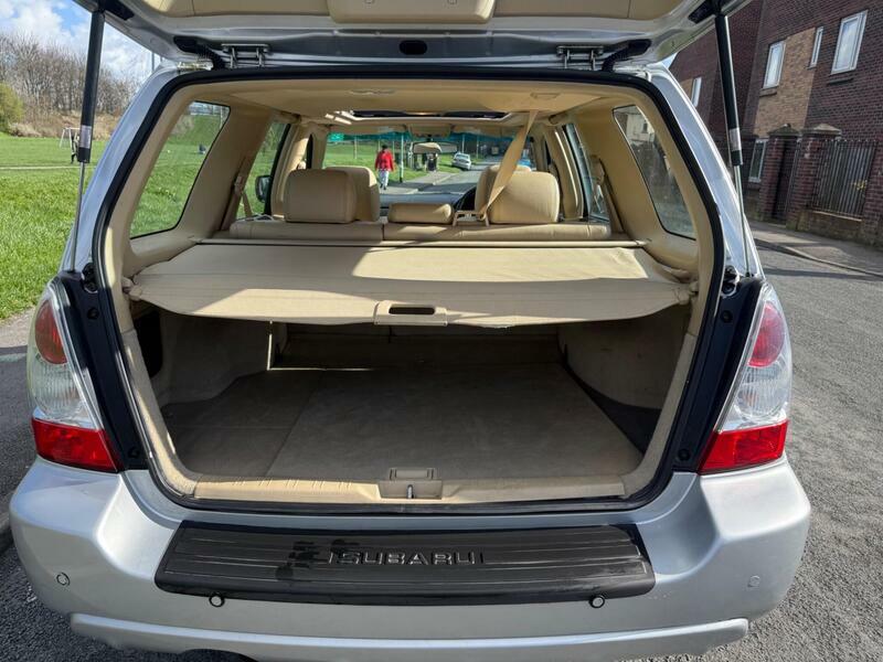 Subaru Forester 2.5 Xt Black #9