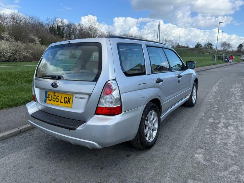 Subaru Forester 2.5 Xt Black #2