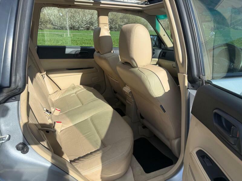 Subaru Forester 2.5 Xt Black #8