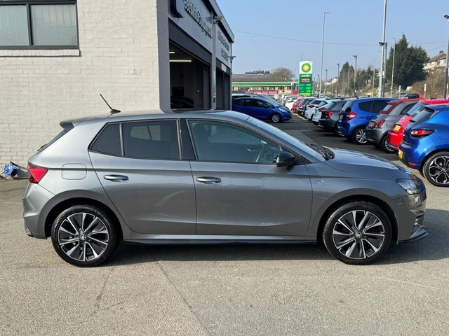Skoda Fabia Hatchback FD72CVB Grey #2