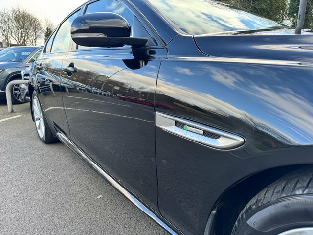 Jaguar XF Saloon WM68BWW Black #3