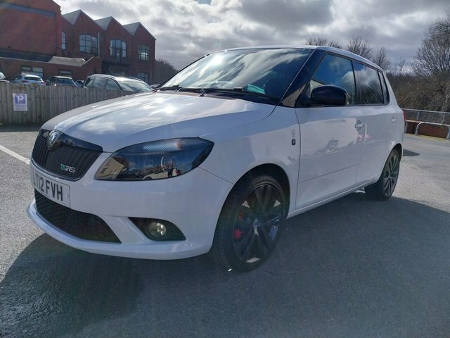 Skoda Fabia Hatchback White #6