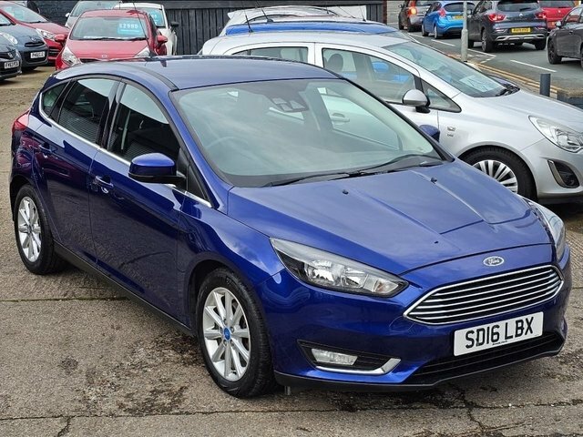 Ford Focus Hatchback SD16LBX Blue #2
