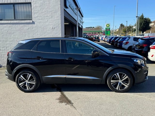 Peugeot 3008 Suv KR67WYF Black #2