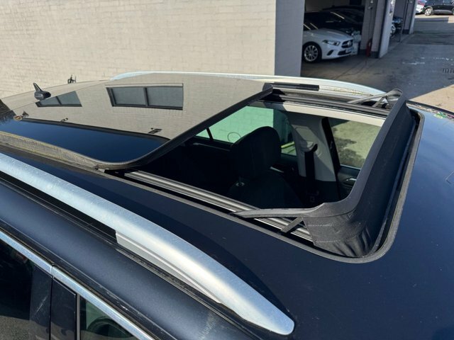 Volkswagen Tiguan Suv MM17LJJ Black #3