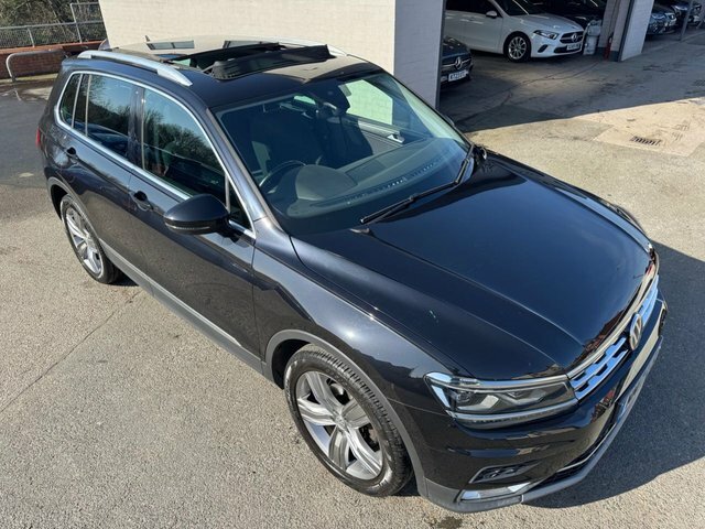 Volkswagen Tiguan Suv MM17LJJ Black #2
