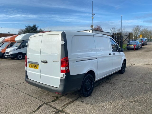 Mercedes-Benz Vito 2.1 114 Cdi Bluetec KT68XHF White #4