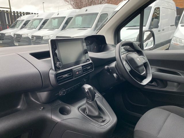 Peugeot Partner 1.5 Blue Hdi Professional NX69YJD White #4