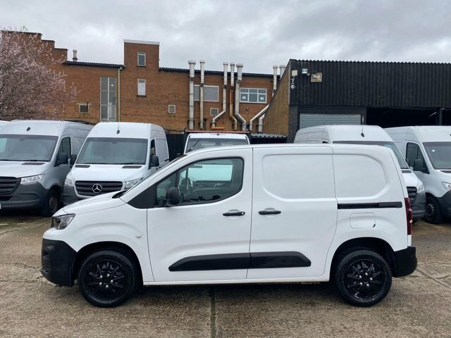 Peugeot Partner 1.5 Blue Hdi Professional NX69YJD White #2