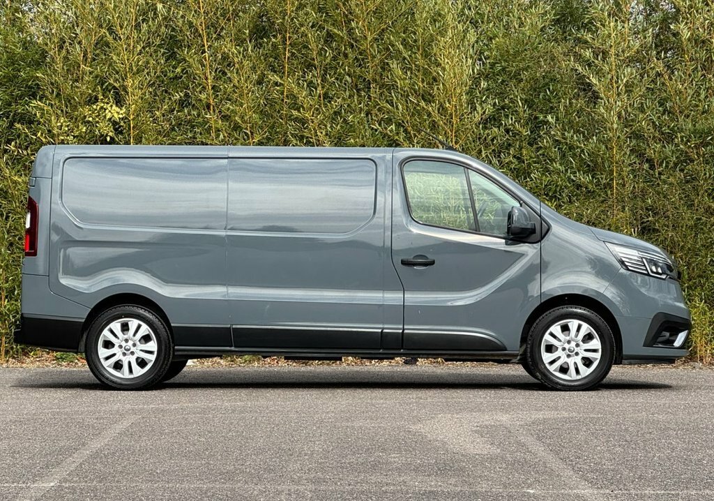 Renault Trafic 2L Sport LT22GOK Grey #3