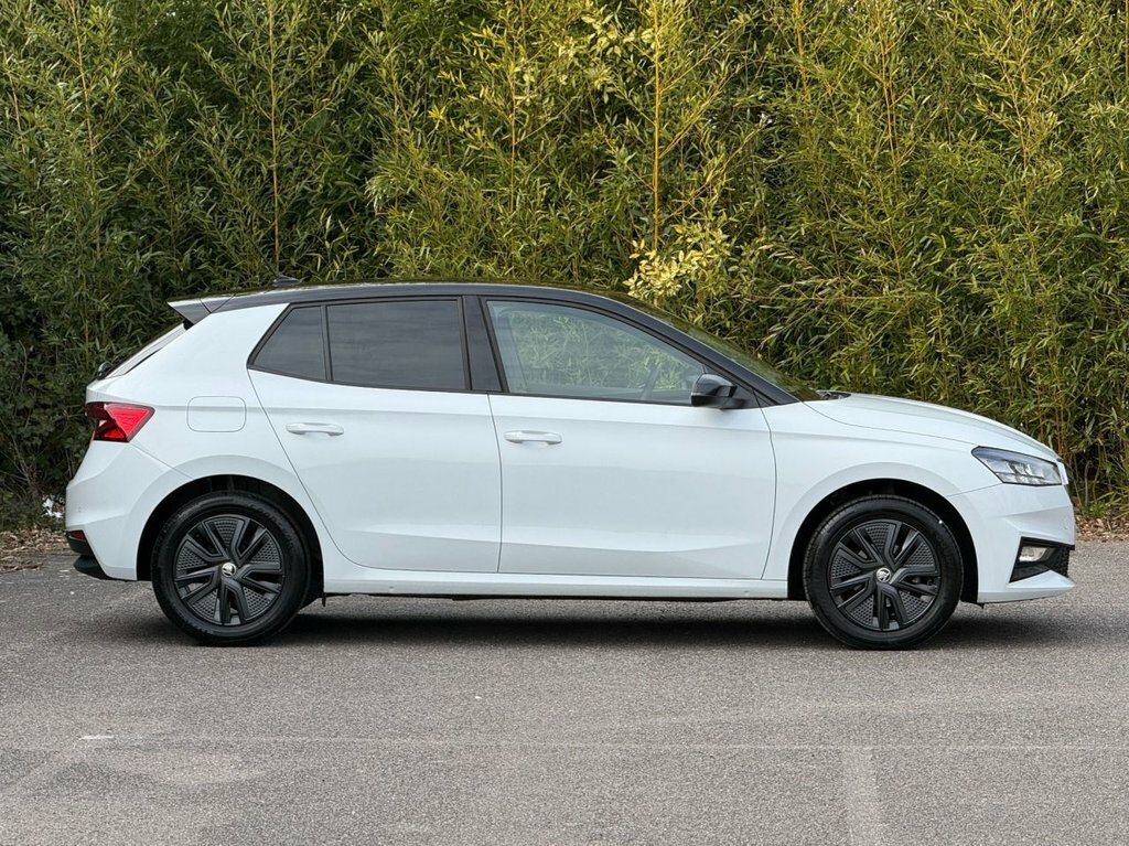 Skoda Fabia 1L Colour Edition FD24UJJ White #3