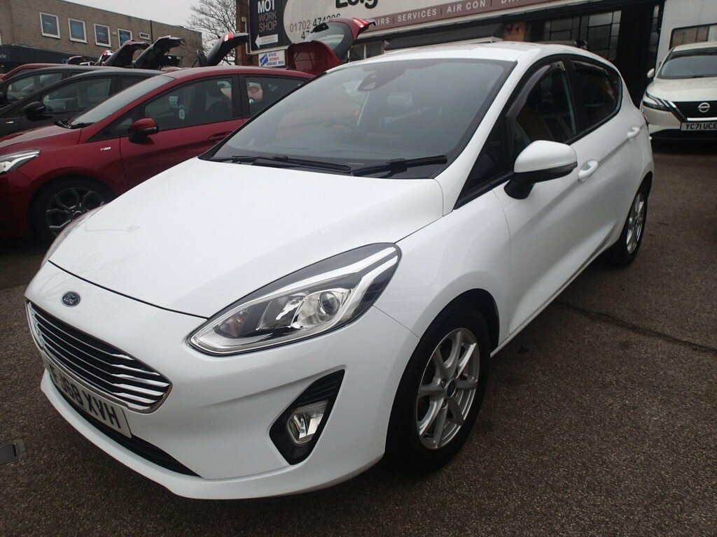 Ford Fiesta 1.0T Ecoboost Zetec Euro 6 Ss FJ68XVH White #2