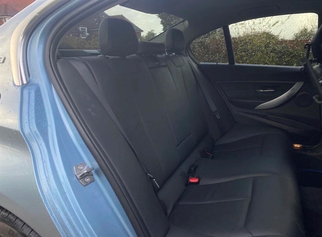 BMW 3 Series 3.0 L 3 Series Activehybrid 3 Se Step 3.0 YH62GHG Blue #5