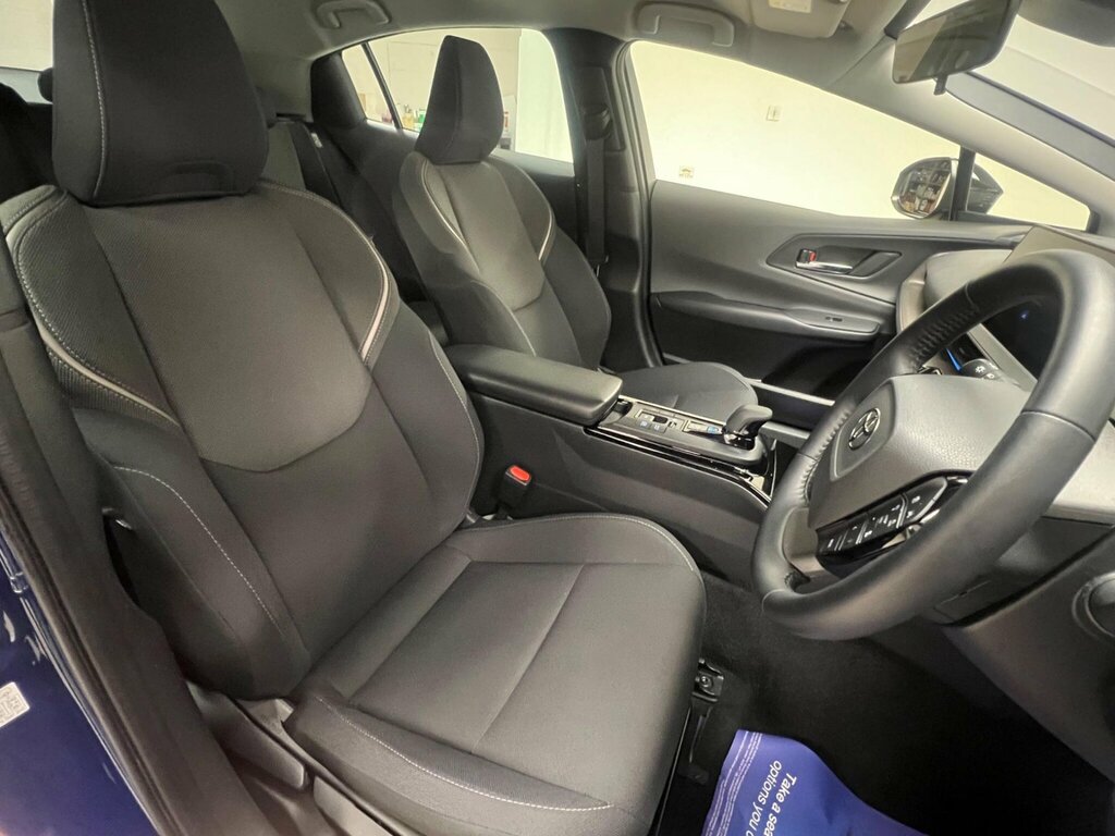 Toyota Prius 2.0 13.6Kwh Design Cvt Euro 6 Ss YK25RTX Blue #6