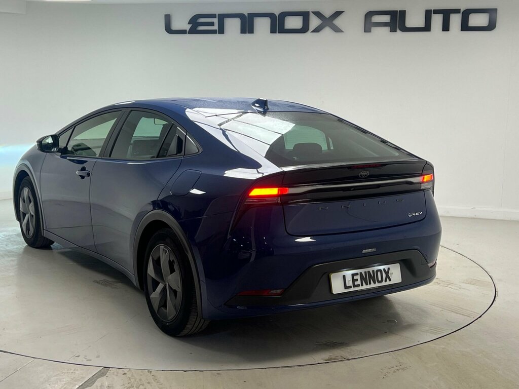Toyota Prius 2.0 13.6Kwh Design Cvt Euro 6 Ss YK25RTX Blue #3