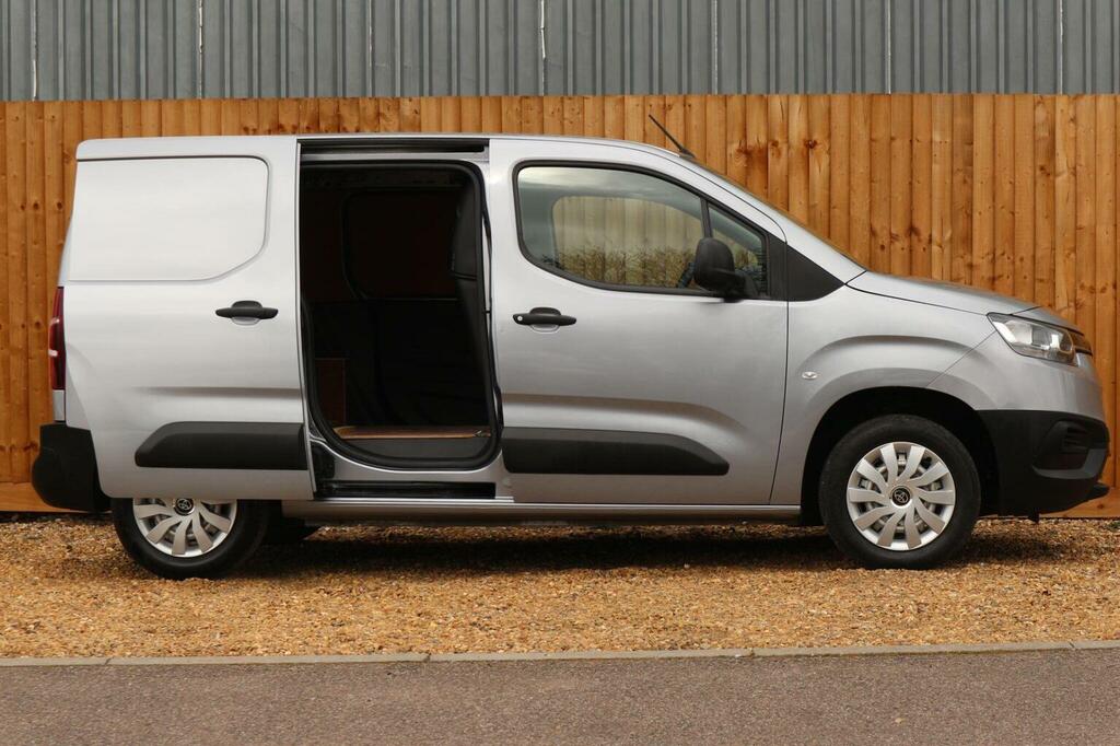 Toyota Proace City Panel Van 1.5 Bluehdi Active Short Panel Van Swb E YV21CVP Grey #3