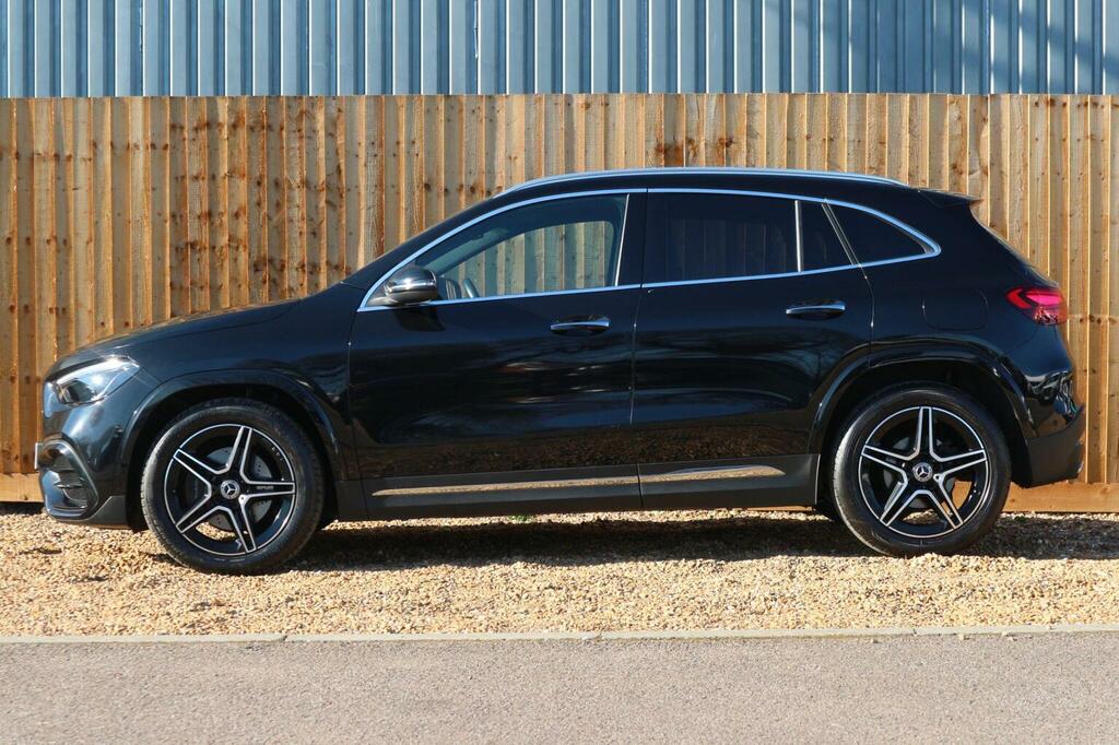 Mercedes-Benz GLA Class Suv 1.3 Gla200h Mhev Amg Line Executive 7G-dct E NX74JWM Black #6
