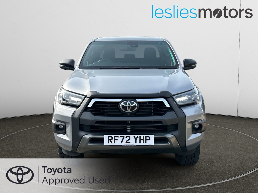Toyota HILUX Invincible X Dcab Pick Up 2.8 D-4d RF72YHP Silver #2