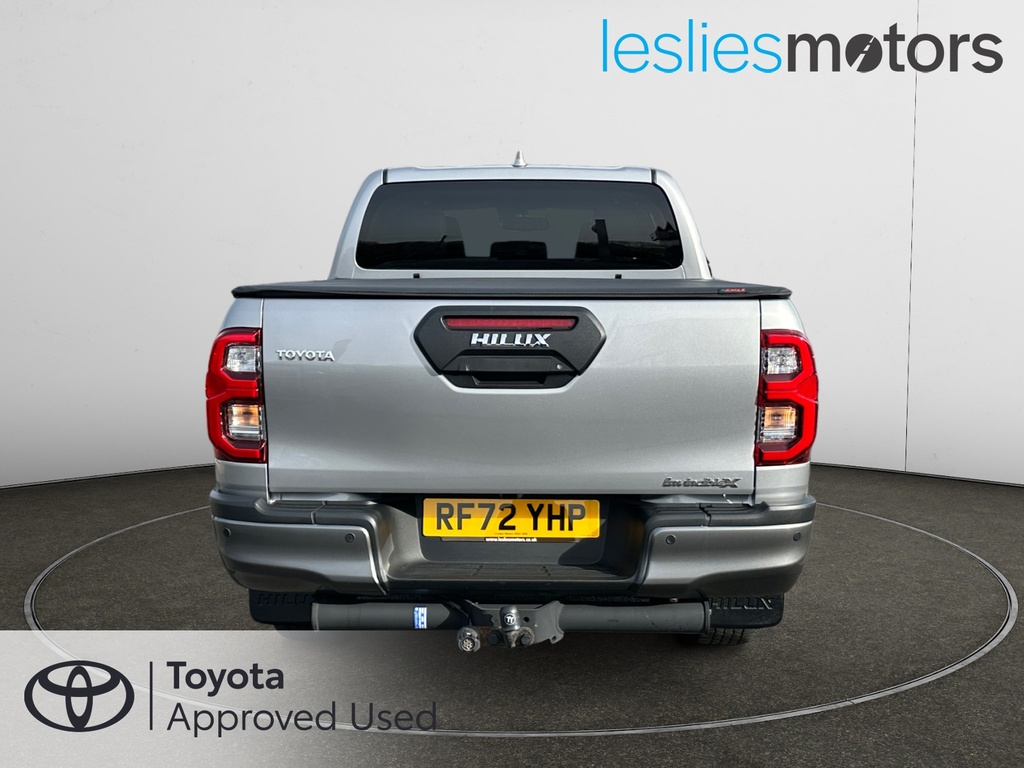 Toyota HILUX Invincible X Dcab Pick Up 2.8 D-4d RF72YHP Silver #3