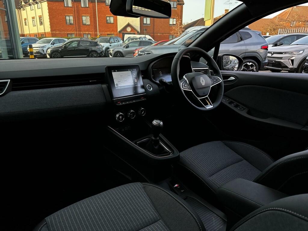 Renault Clio 1.0 Tce Techno Euro 6 Ss Black