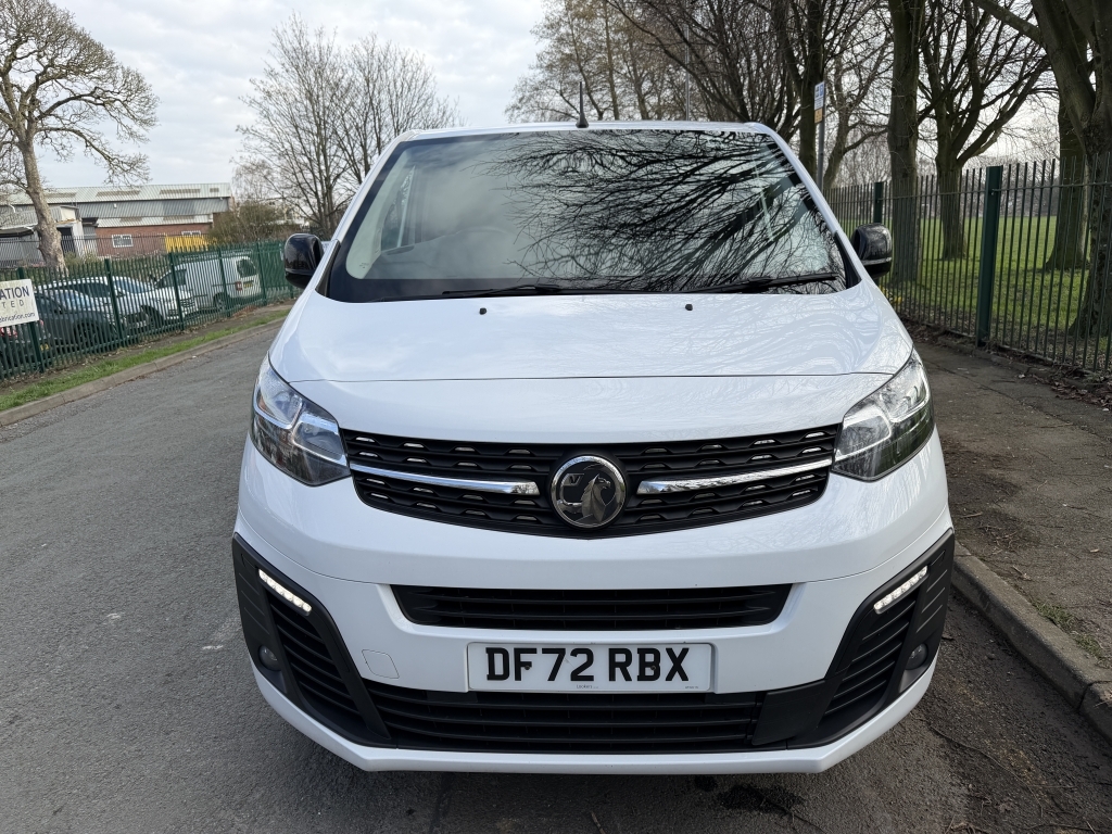 Vauxhall Vivaro 1.5 L2h1 F2900 Sportive Ss DF72RBX White #2