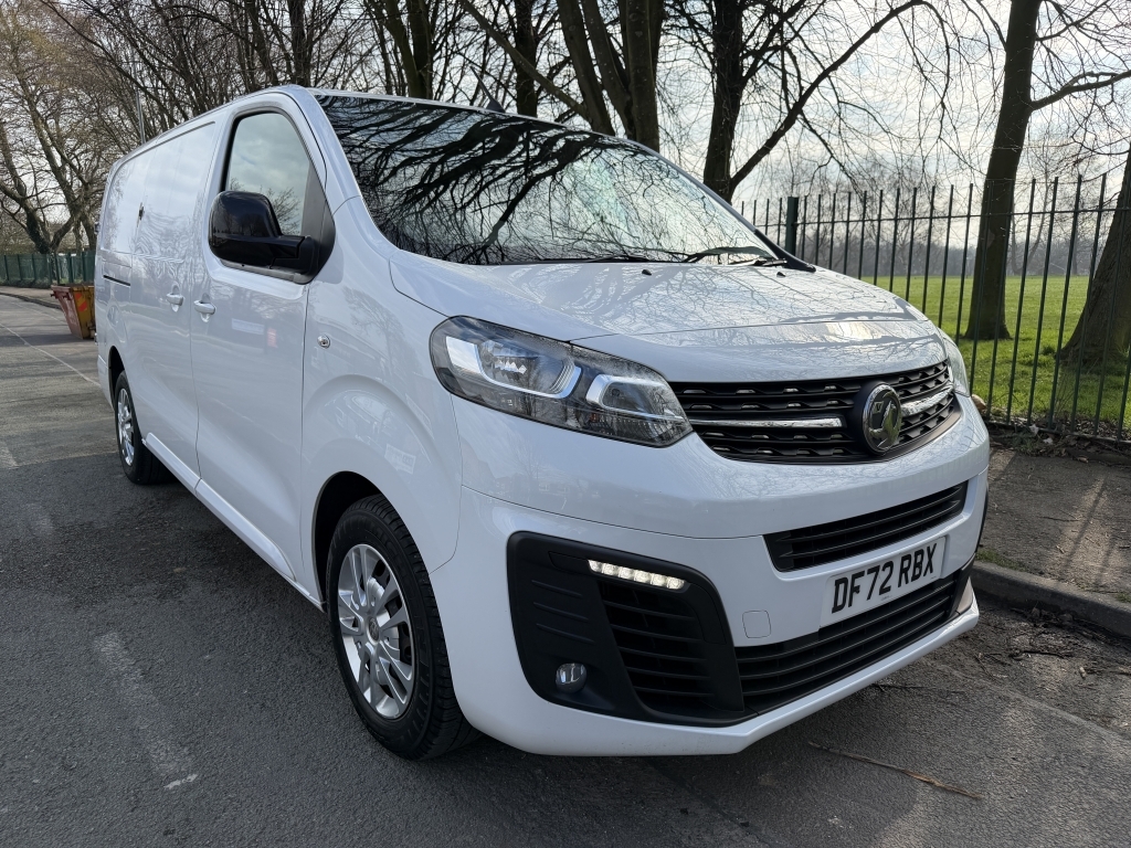 Vauxhall Vivaro 1.5 L2h1 F2900 Sportive Ss White
