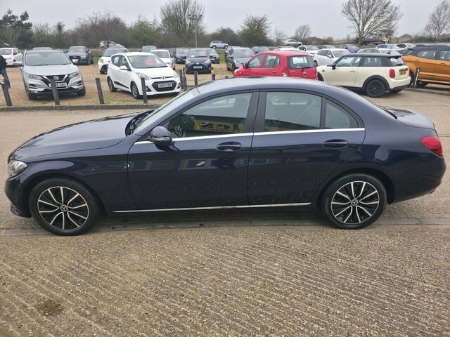 Mercedes-Benz C Class C220d Se Saloon KO19SZW Blue #5