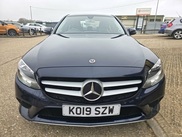 Mercedes-Benz C Class C220d Se Saloon KO19SZW Blue #3