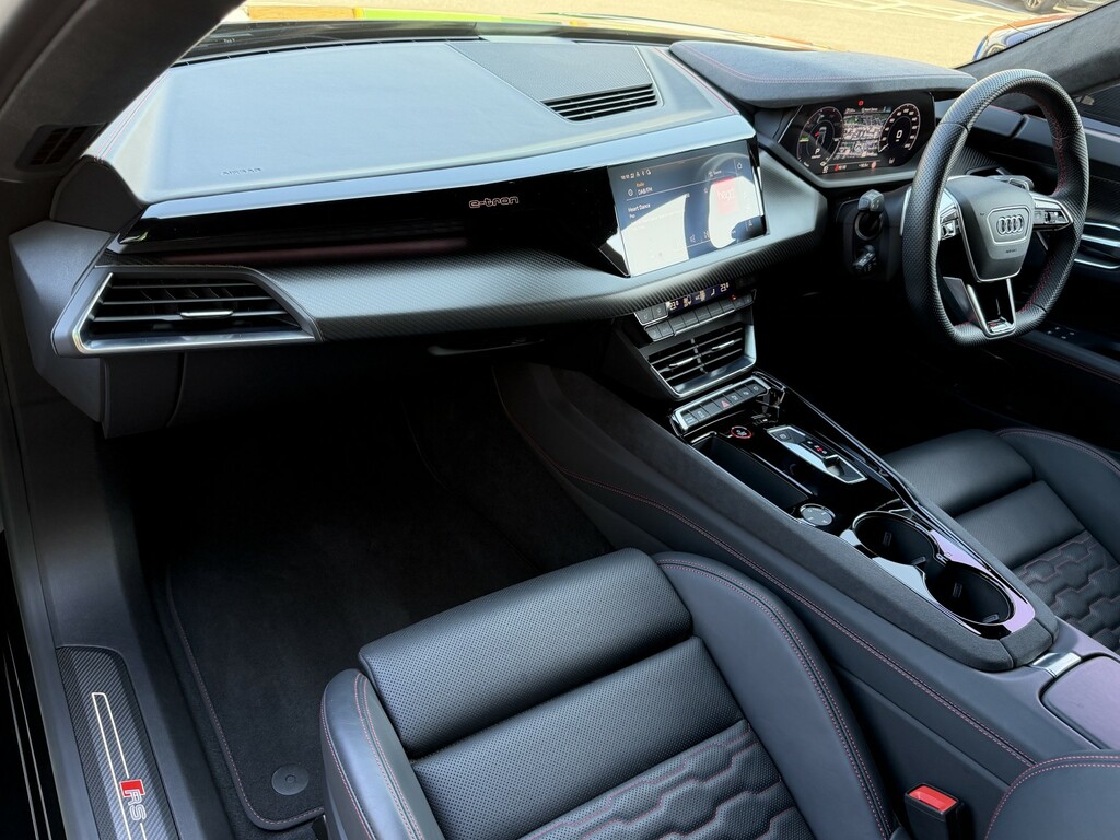 Audi Rs E-Tron Gt Saloon 93.4Kwh Carbon Vorsprung Saloon Electri Black #4