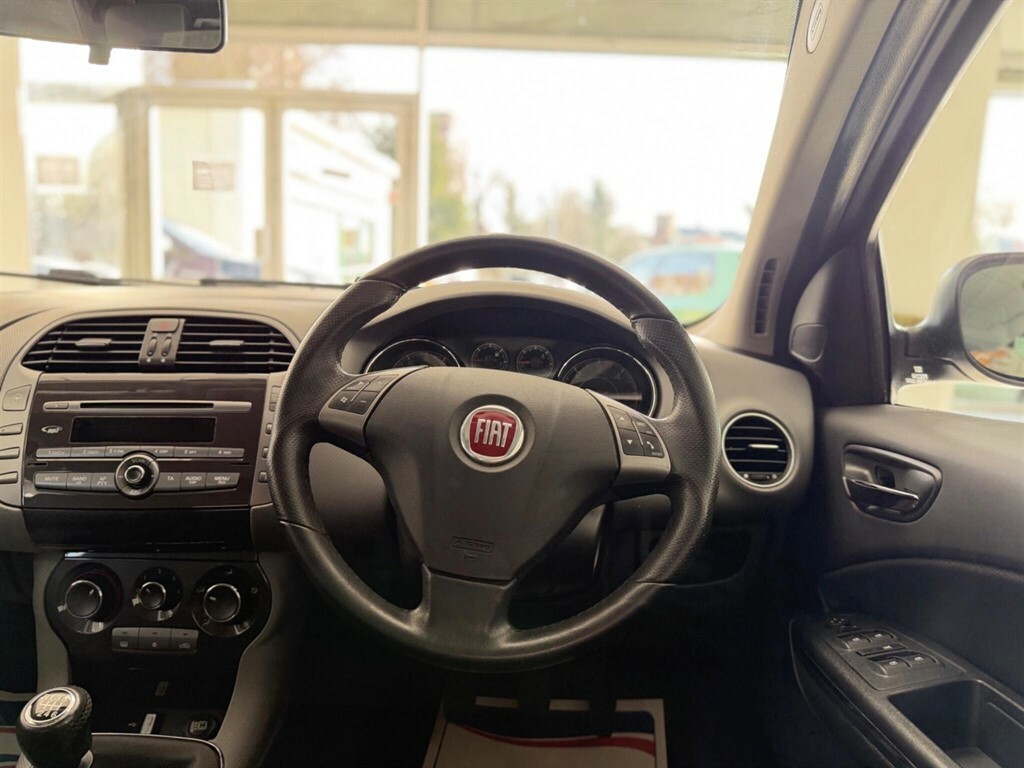 Fiat Bravo Active White #15