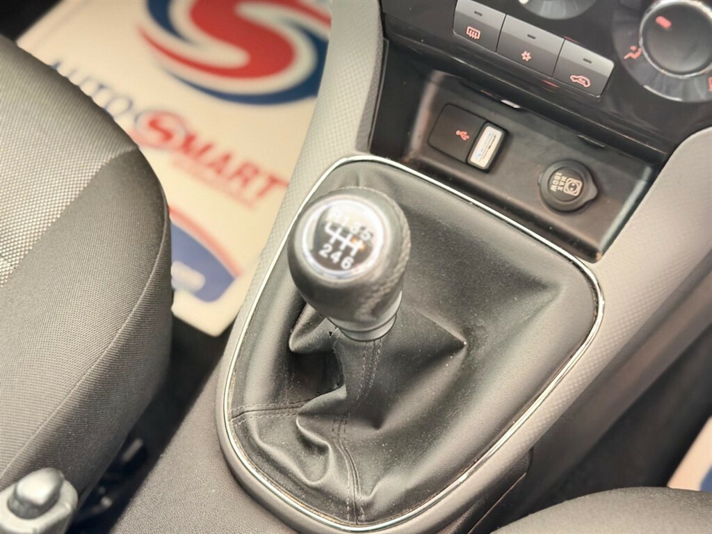 Fiat Bravo Active White #12