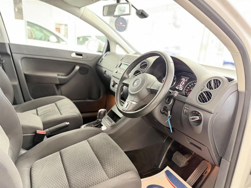 Volkswagen Golf Plus Tdi Se Hatchback White #2