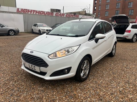Ford Fiesta Zetec...13 Services...1 Previous   #4