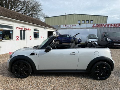 Mini Convertible Cooper Soho.. Convertible.. #3