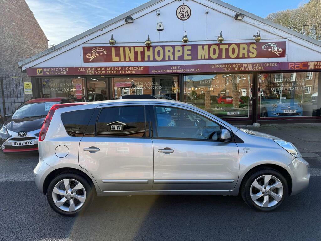 Nissan Note 1.6 16V N-tec Euro 5 Silver #2